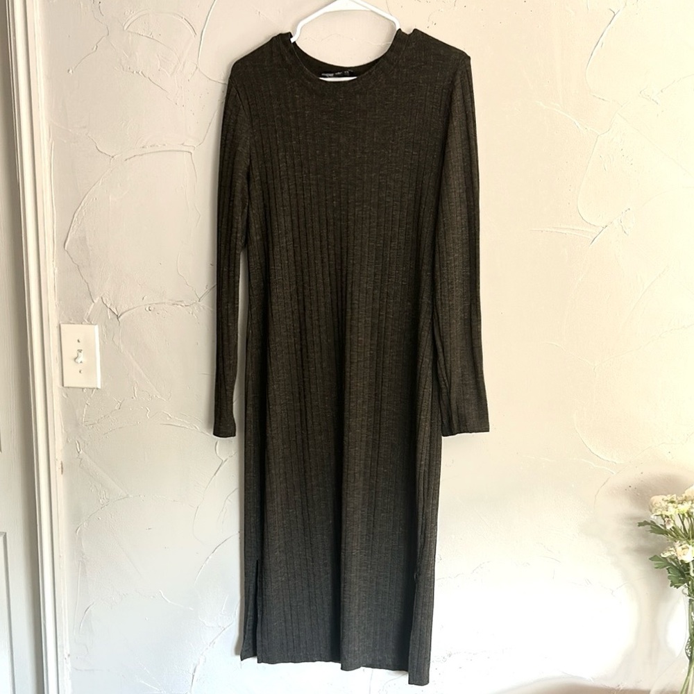 Ronni Nicole Grey Ribbed Long Sleeve Sheath Sweater  Dress
